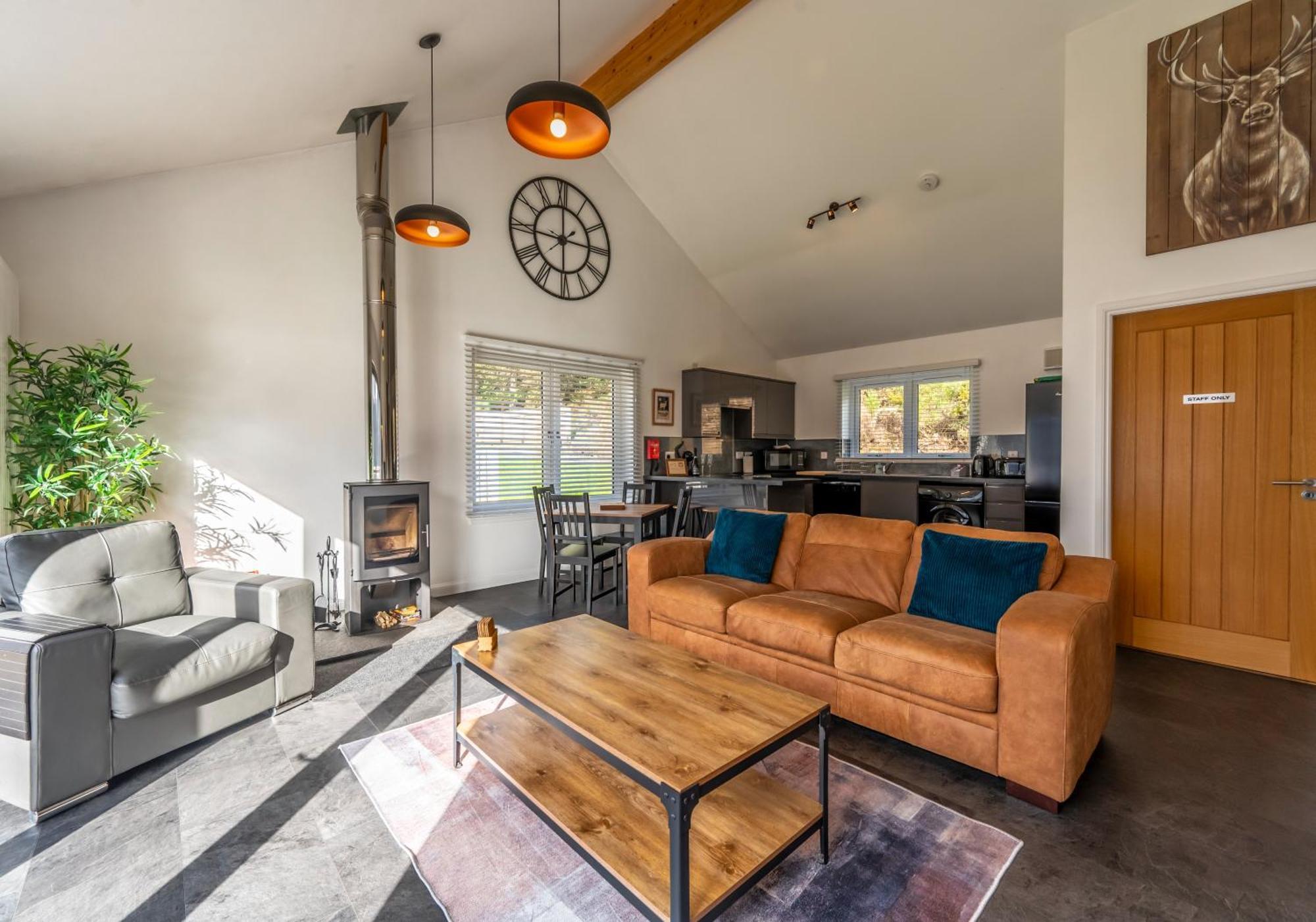 Shoreland Lodges - Cherry Lodge Форт Аугустус Экстерьер фото